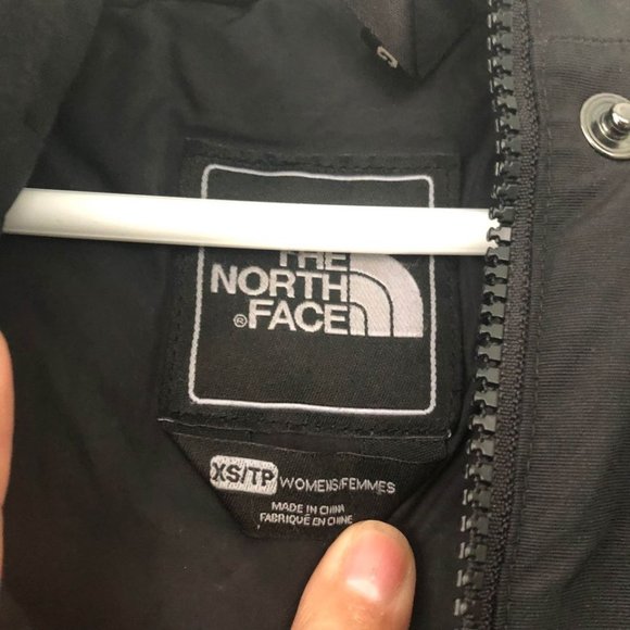 Ladies XS Black North Face Winter Coat - Picture 2 of 9